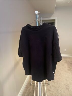 Urban Outfitters Black Crewneck Tee